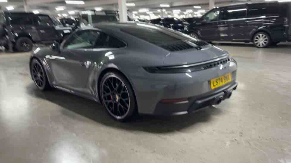 More views of Porsche 911