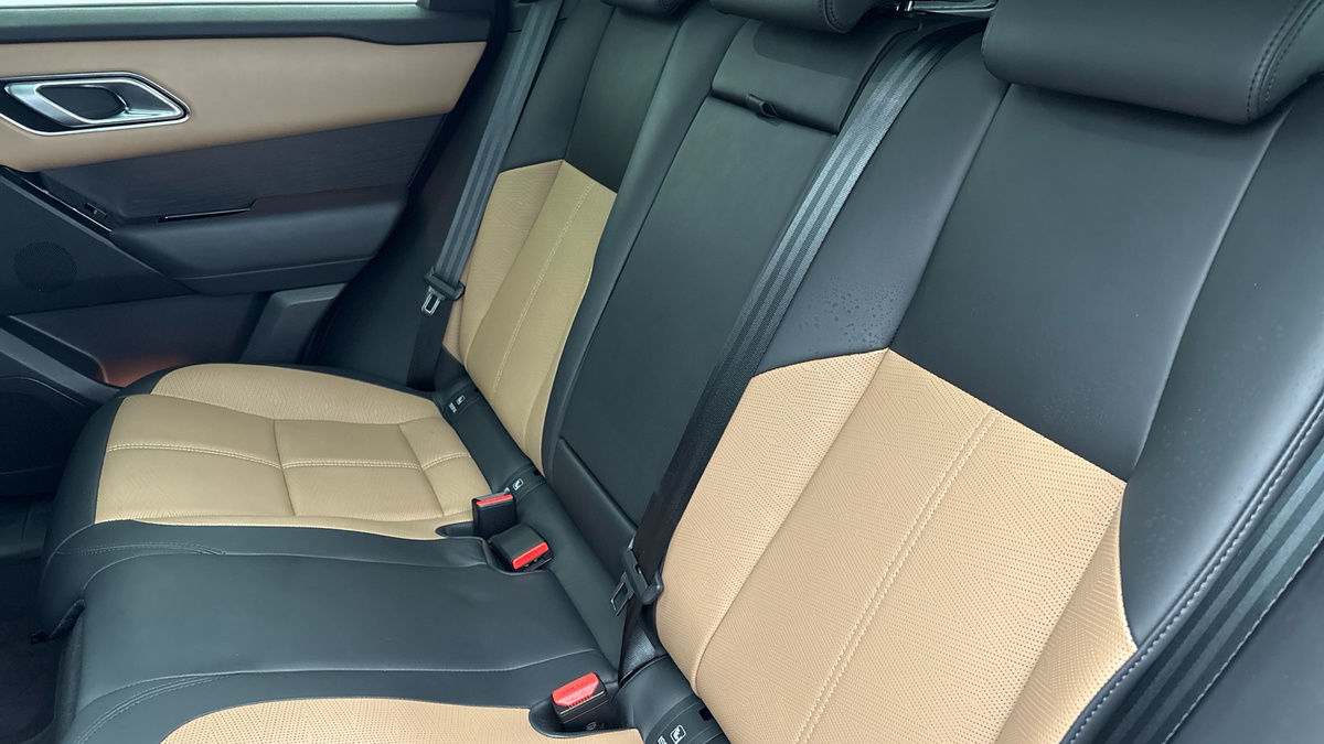 Land Rover Range Rover Velar Image 8