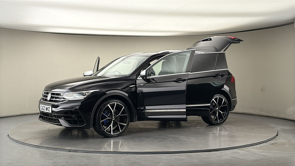More views of Volkswagen Tiguan