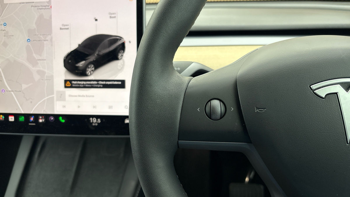 Tesla Model Y Image 13