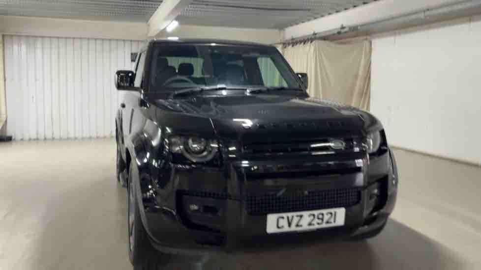 More views of Land Rover Defender 90