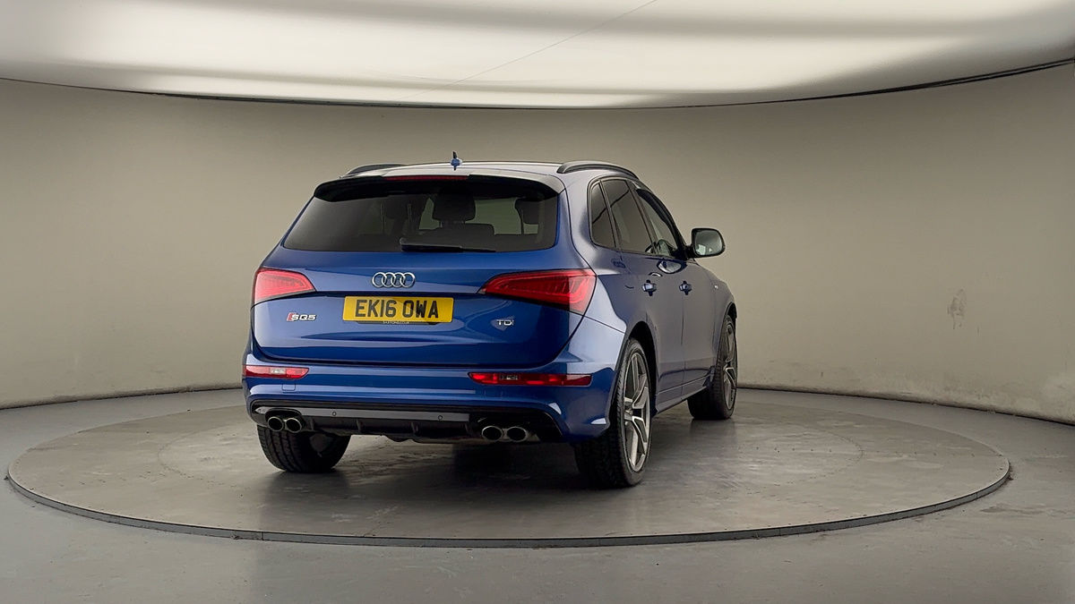 More views of Audi SQ5