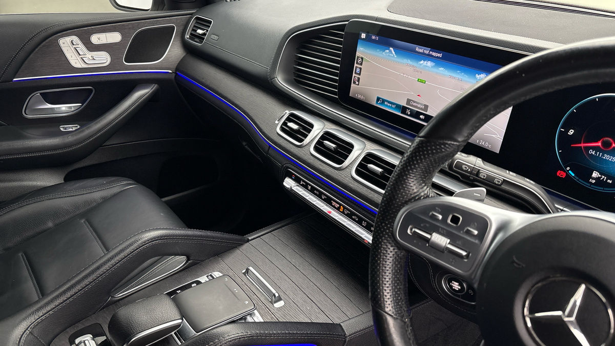 Mercedes-Benz GLE Image 18