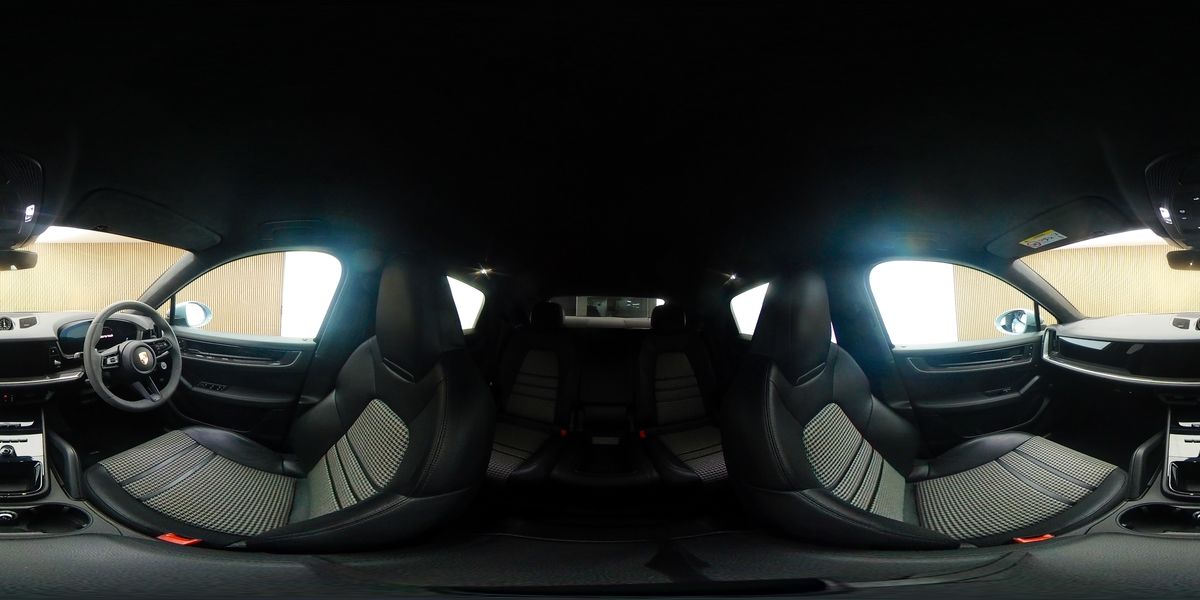 More views of Porsche Cayenne