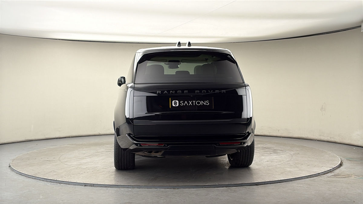 More views of Land Rover Range Rover