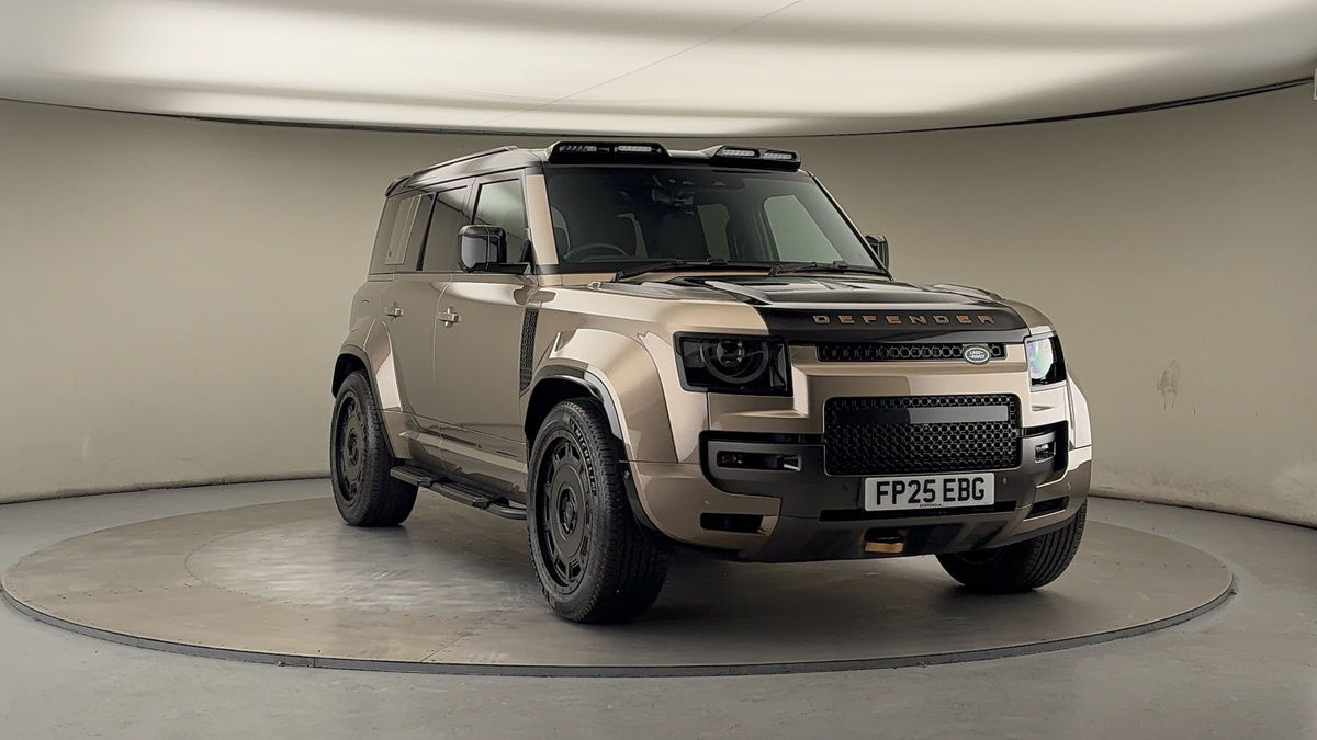 More views of Land Rover Defender 110