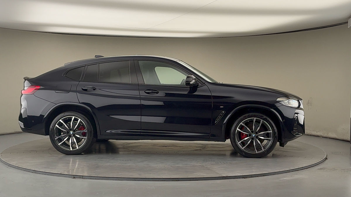 More views of BMW X4