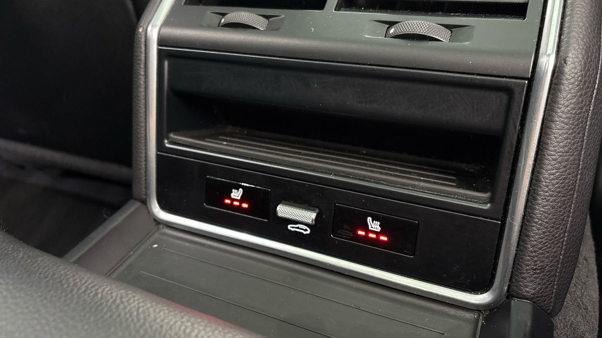 Porsche Panamera Image 26