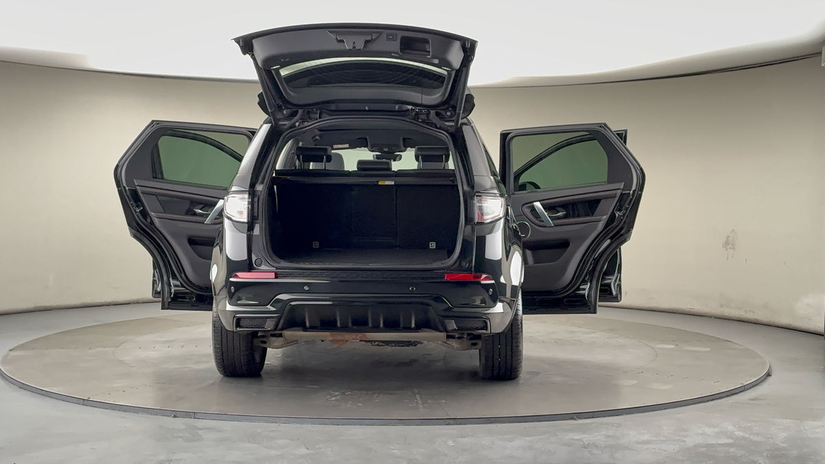 More views of Land Rover Discovery Sport