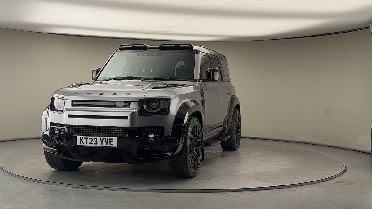 More views of Land Rover Defender 110