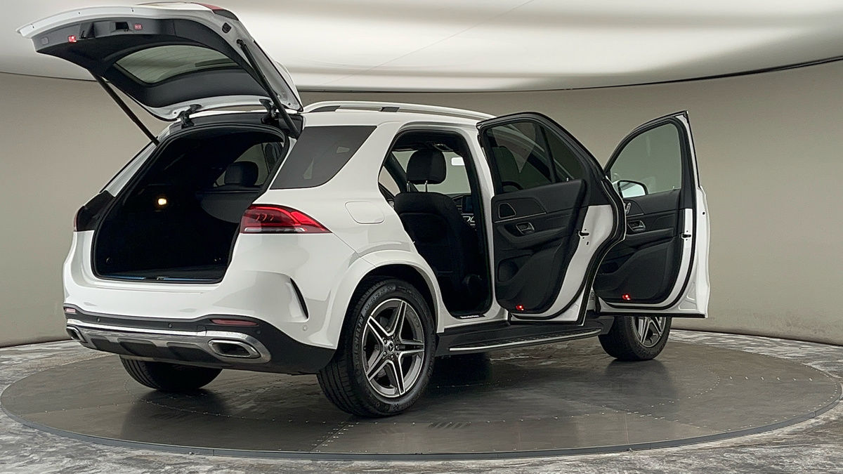 More views of Mercedes-Benz GLE