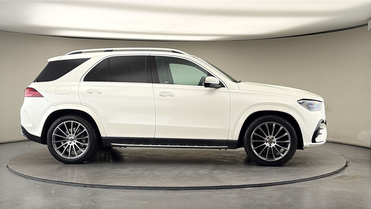 More views of Mercedes-Benz GLE