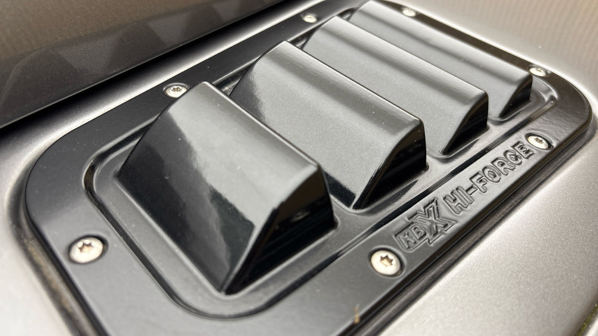 Land Rover Defender 90 Image 28