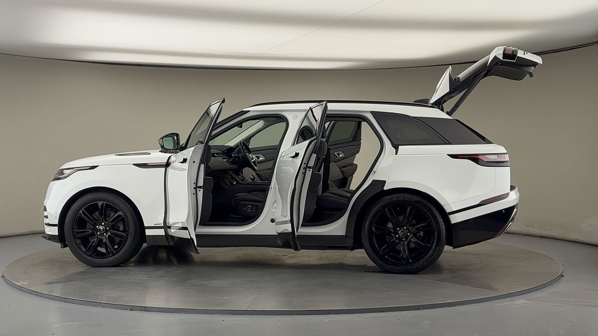 More views of Land Rover Range Rover Velar