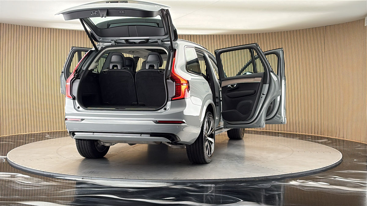 More views of Volvo XC90