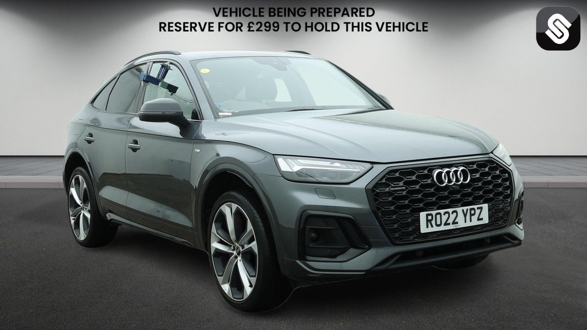 Audi Q5 Sticky Header Image