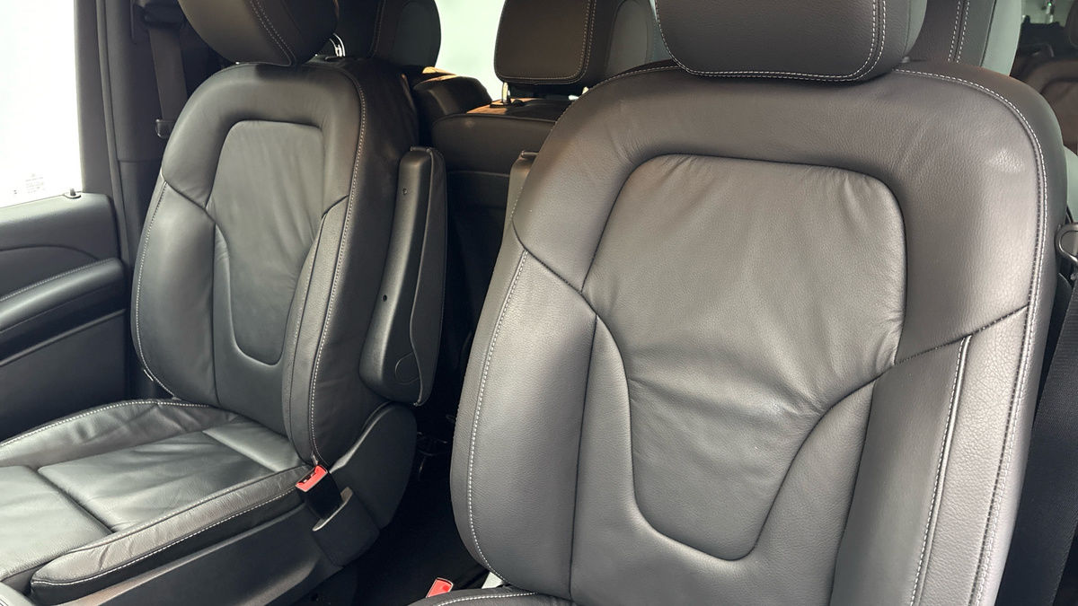 Mercedes-Benz V Class Image 7