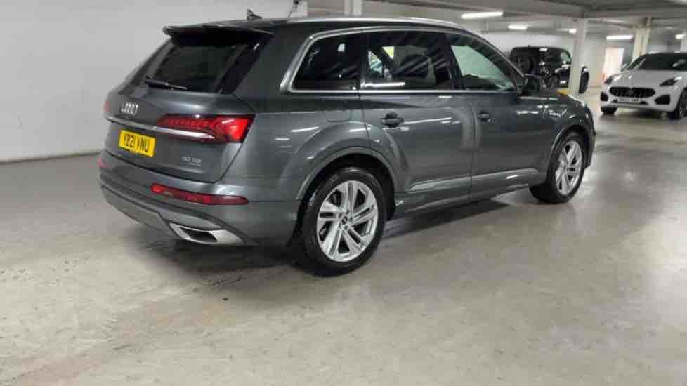 More views of Audi Q7