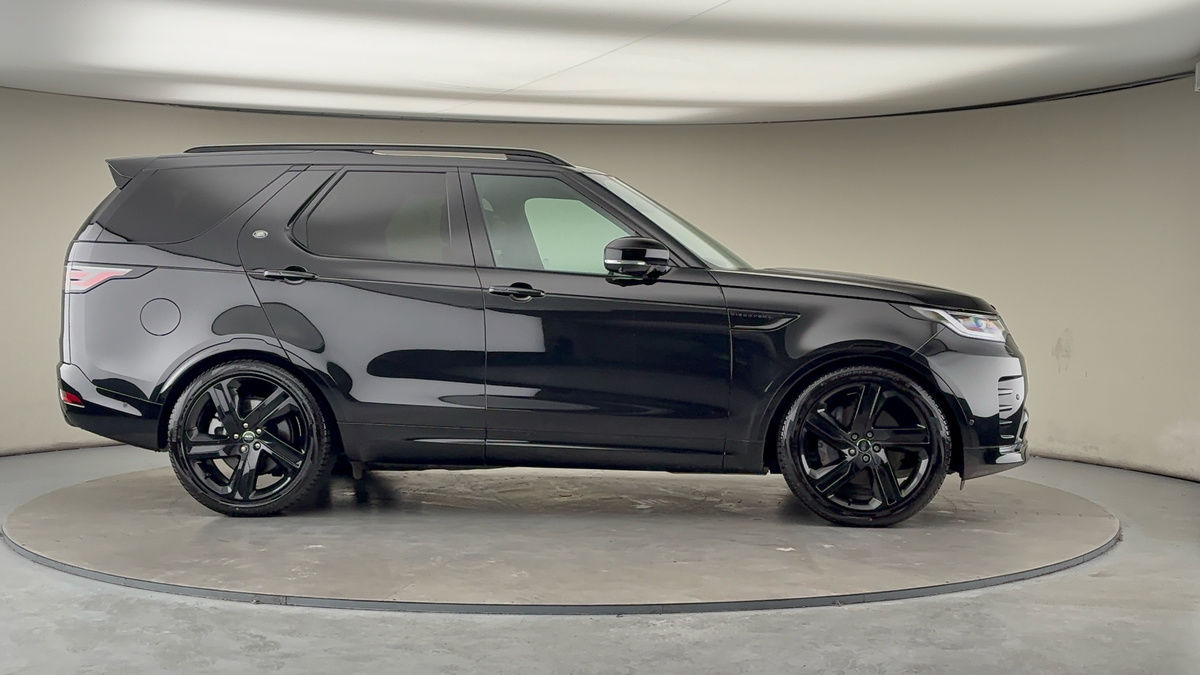 More views of Land Rover Discovery