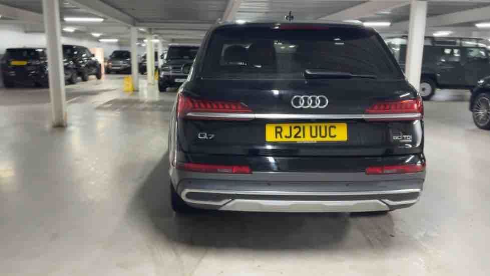More views of Audi Q7