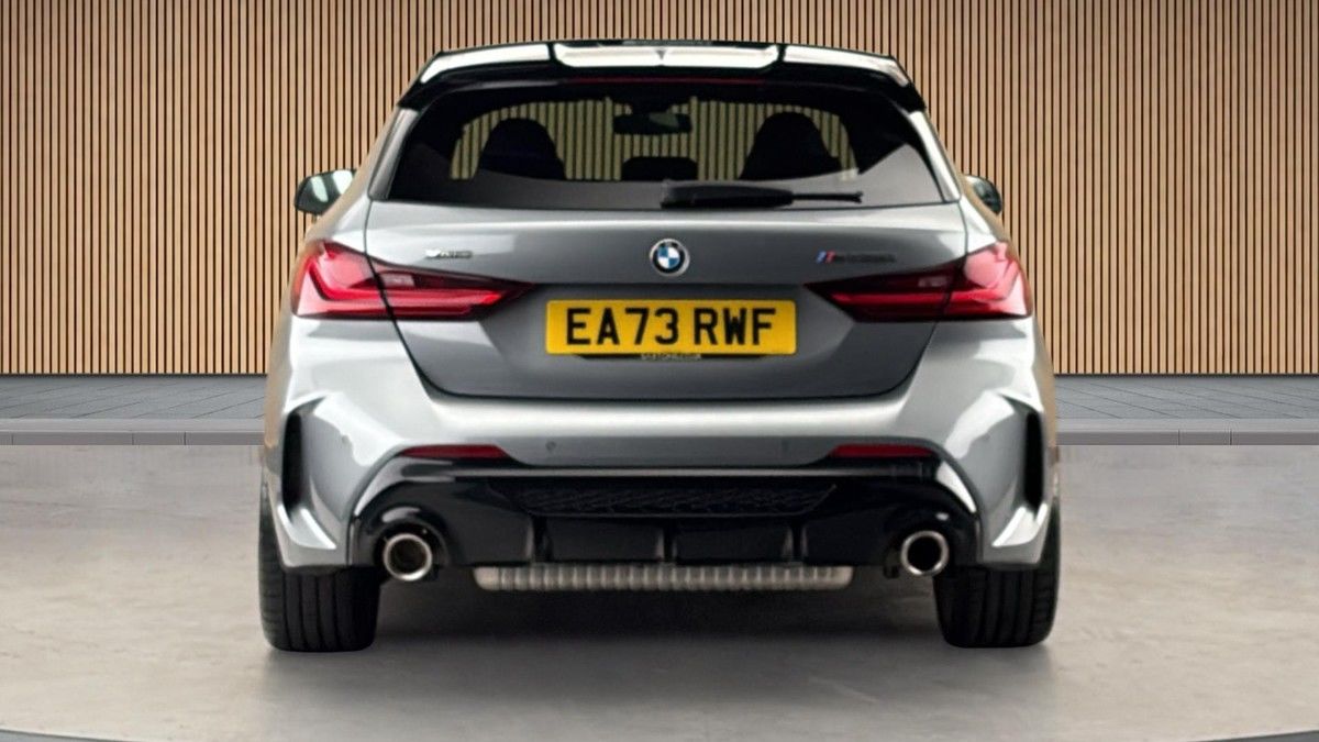 BMW 1 Series Image 4