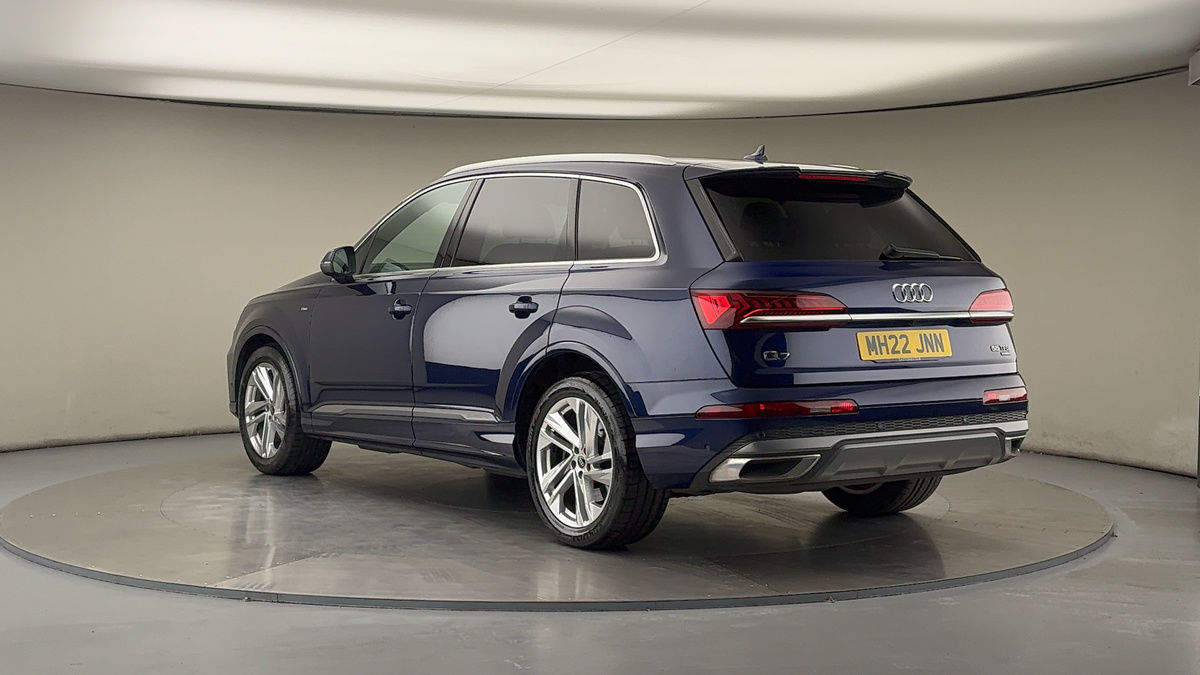 Audi Q7 Image 2