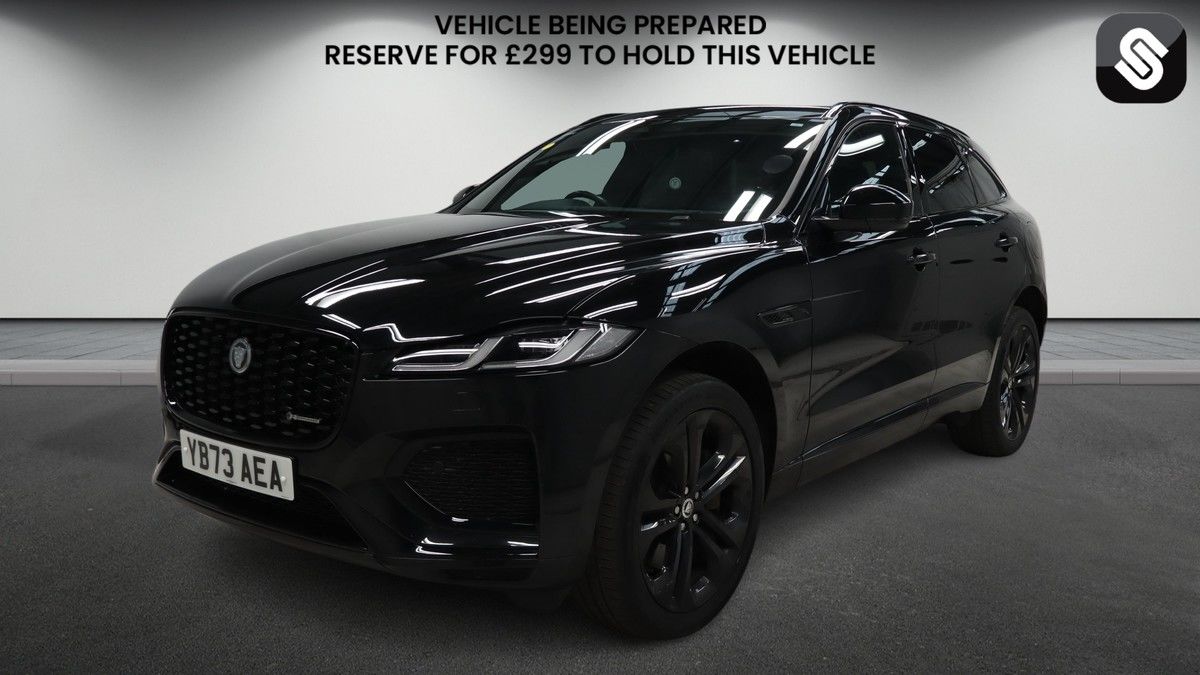 Jaguar F-PACE Image 2
