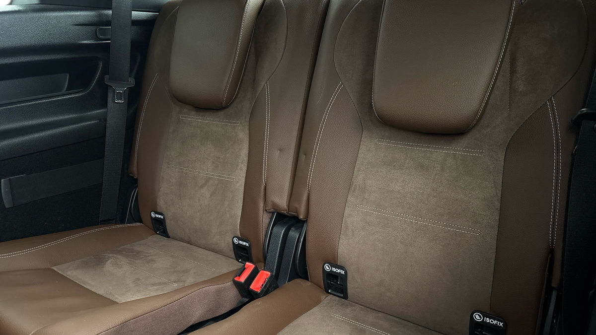 Mercedes-Benz GLB Image 27