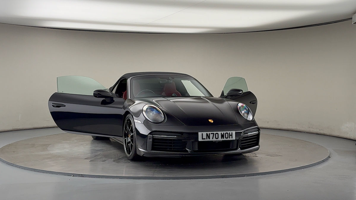 More views of Porsche 911