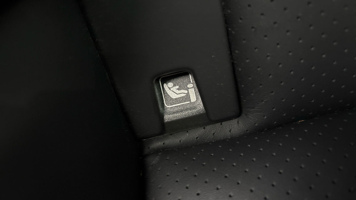 Porsche Taycan Image 28