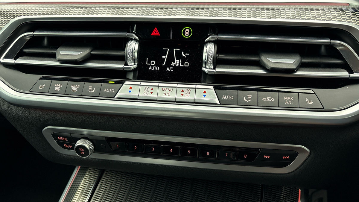 BMW X5 Image 25
