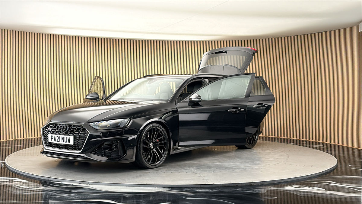More views of Audi RS4 Avant