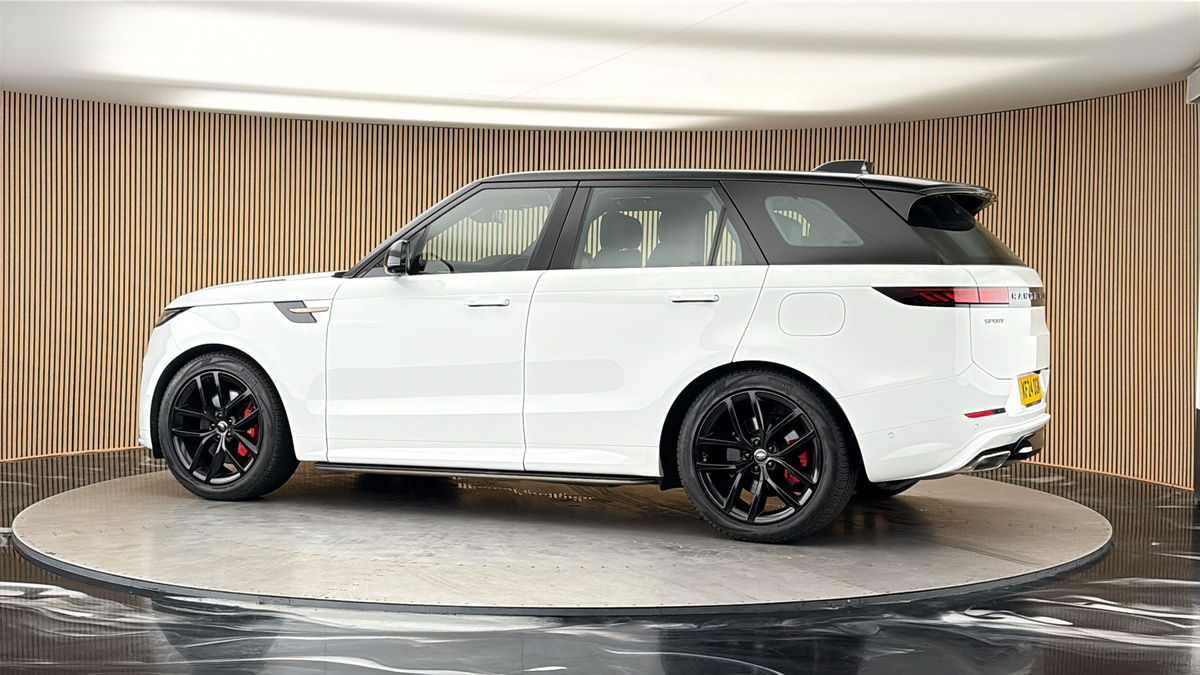 More views of Land Rover Range Rover Sport
