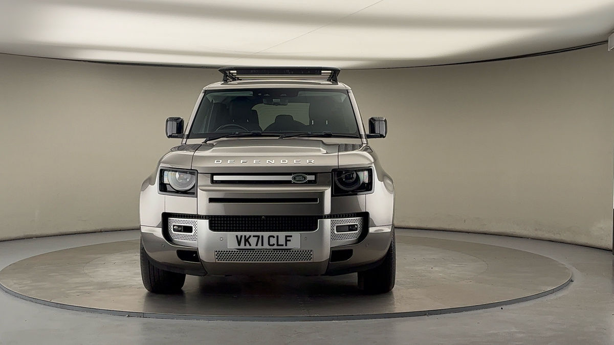 Land Rover Defender 110 Image 3