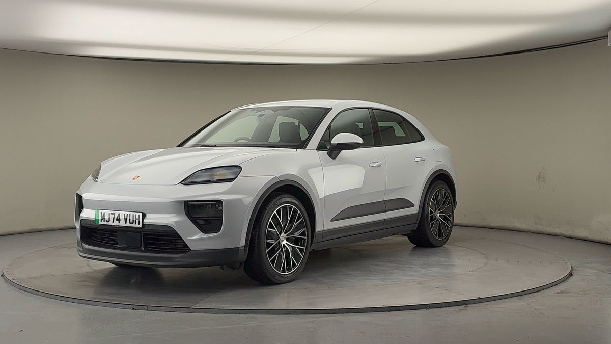 More views of Porsche Macan