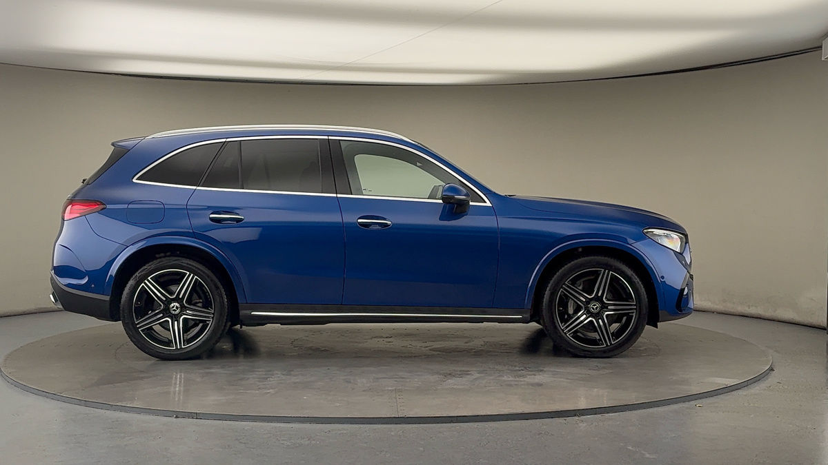 Mercedes-Benz GLC Image 16