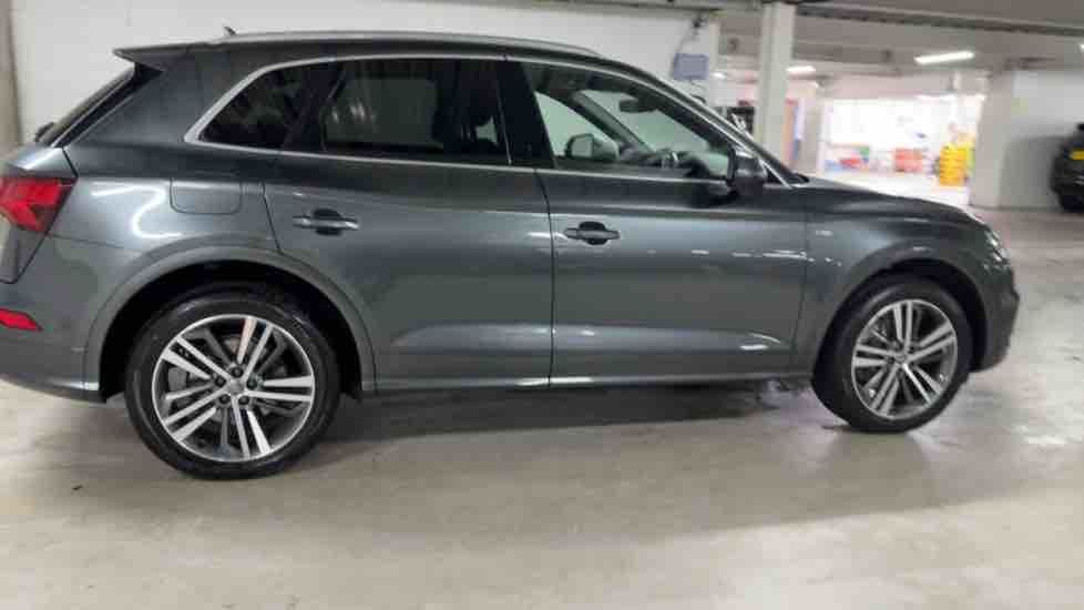 More views of Audi Q5