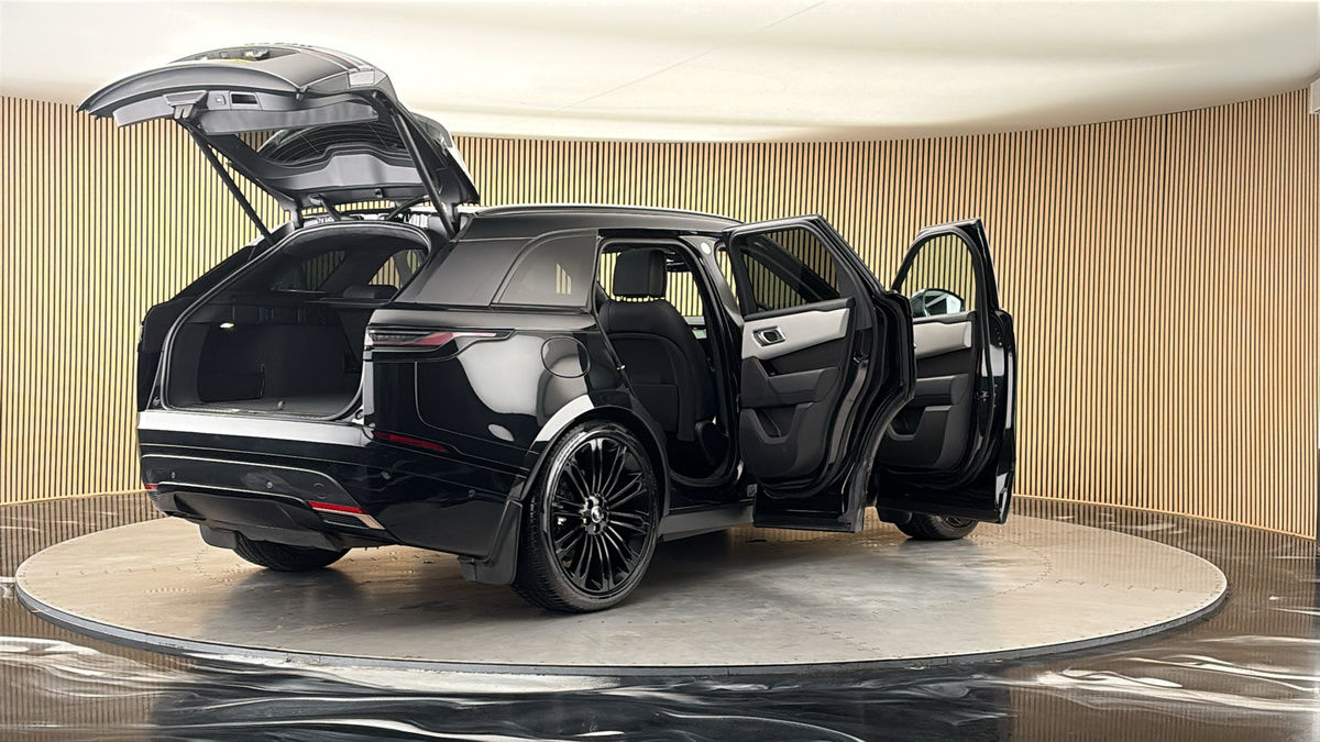 More views of Land Rover Range Rover Velar