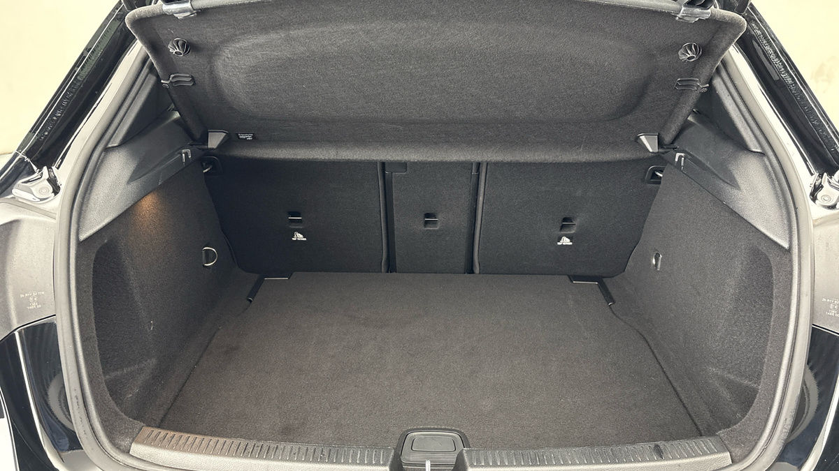 Mercedes-Benz A Class Image 11