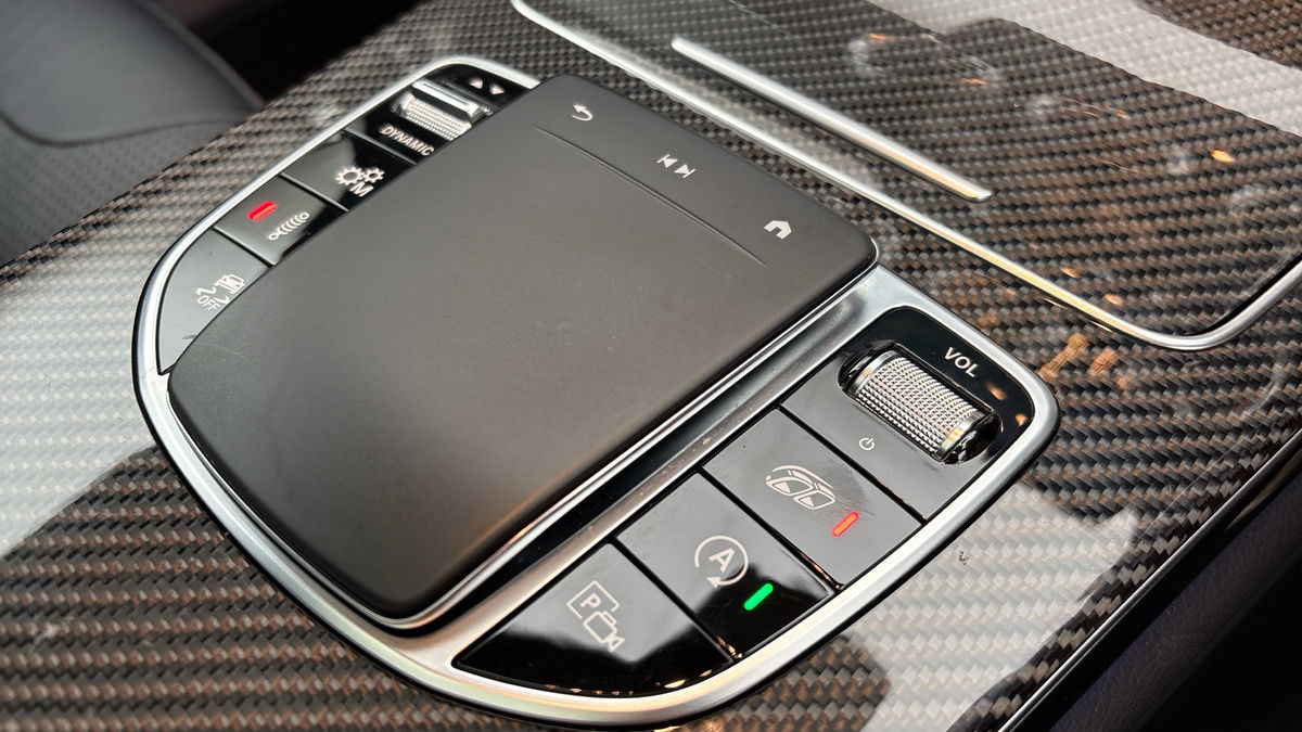 Mercedes-Benz GLC Image 36