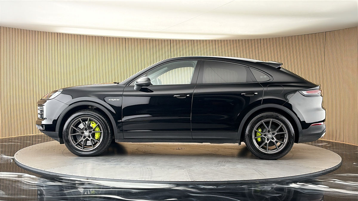 Porsche Cayenne Image 15