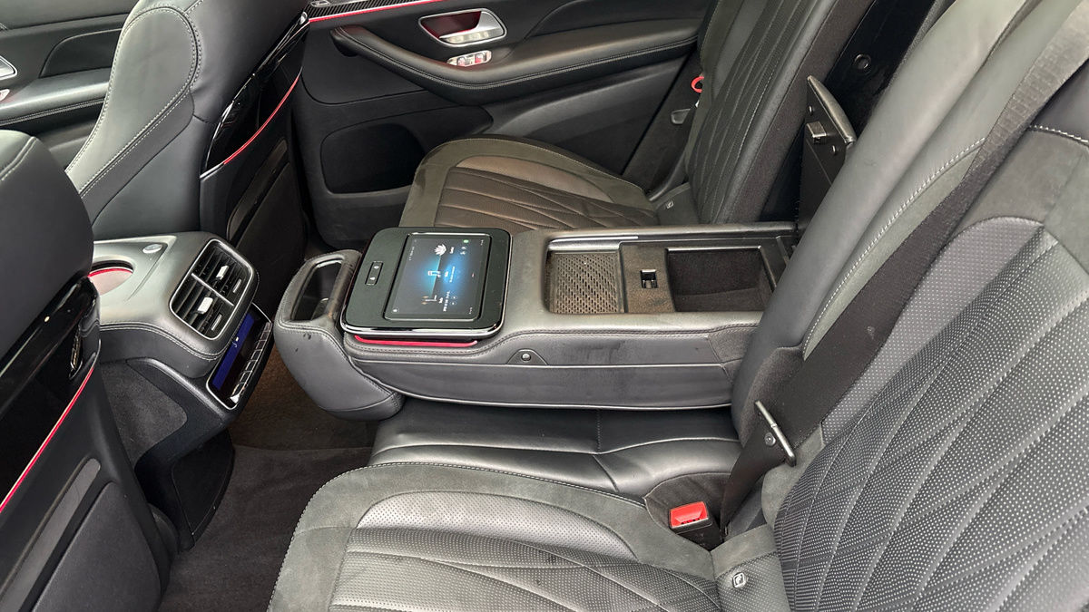 Mercedes-Benz GLS Image 9