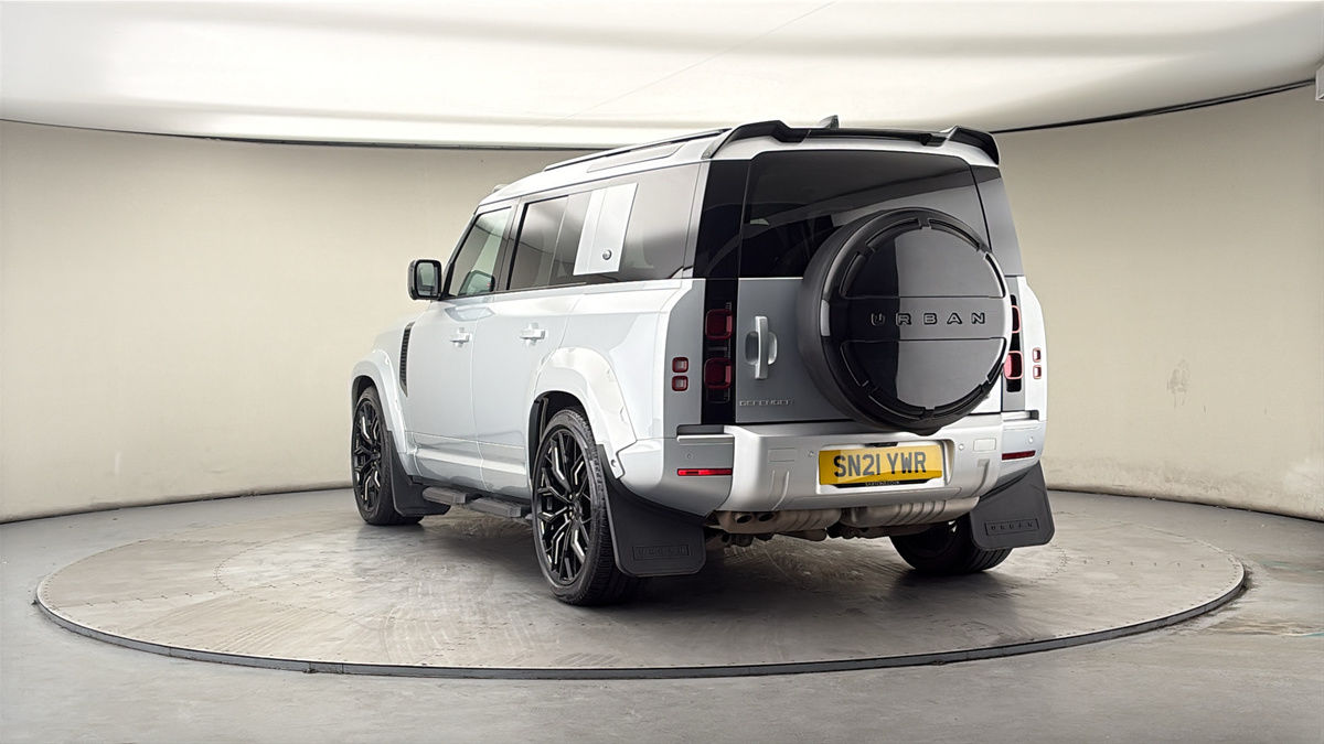 More views of Land Rover Defender 110