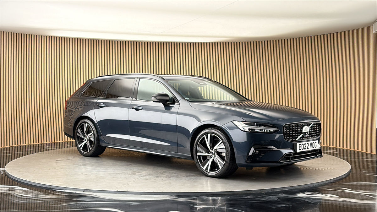More views of Volvo V90