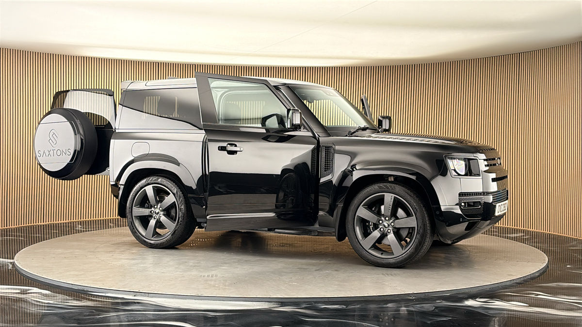 More views of Land Rover Defender 90