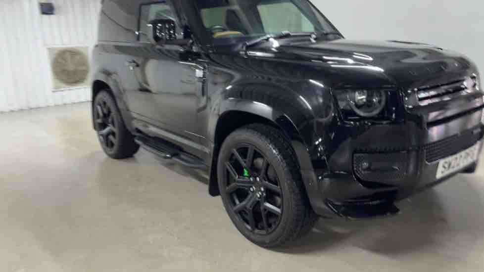 More views of Land Rover Defender 90