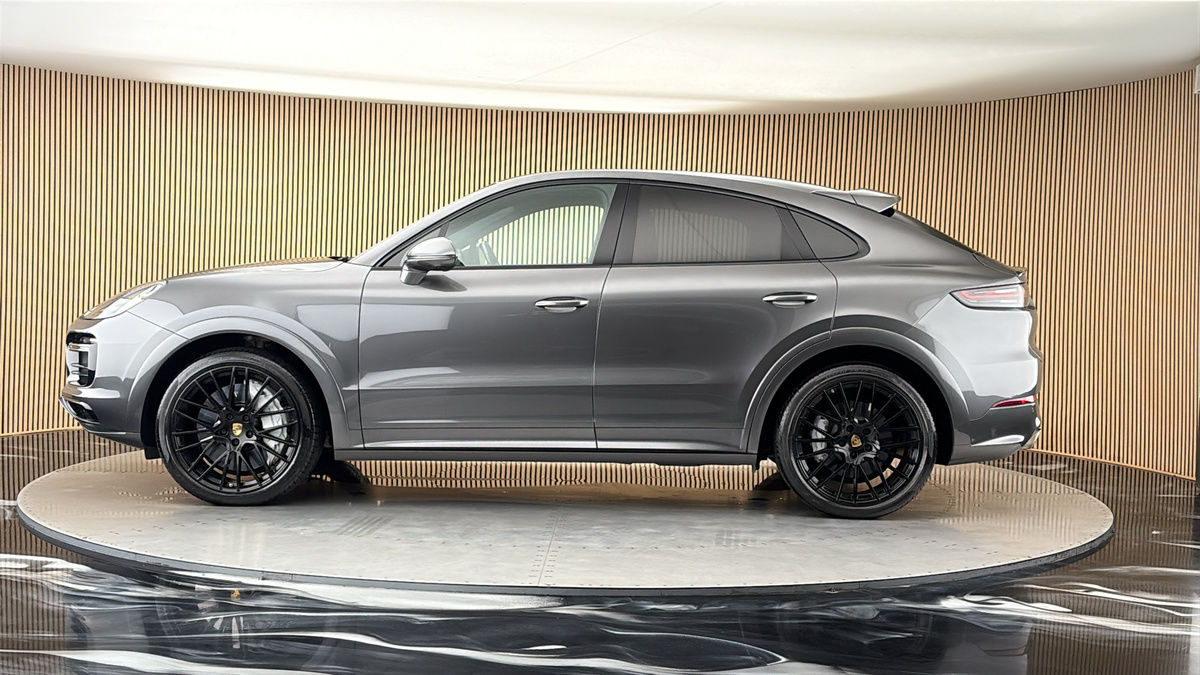 Porsche Cayenne Image 15