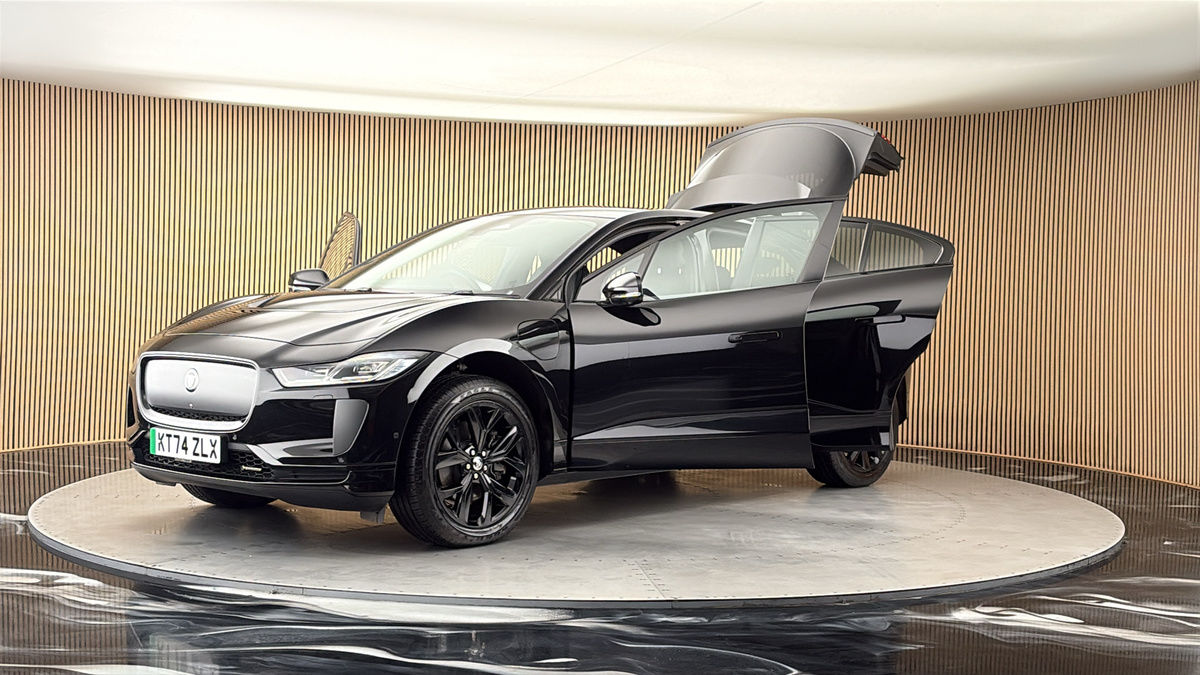 Jaguar I-PACE Image 22