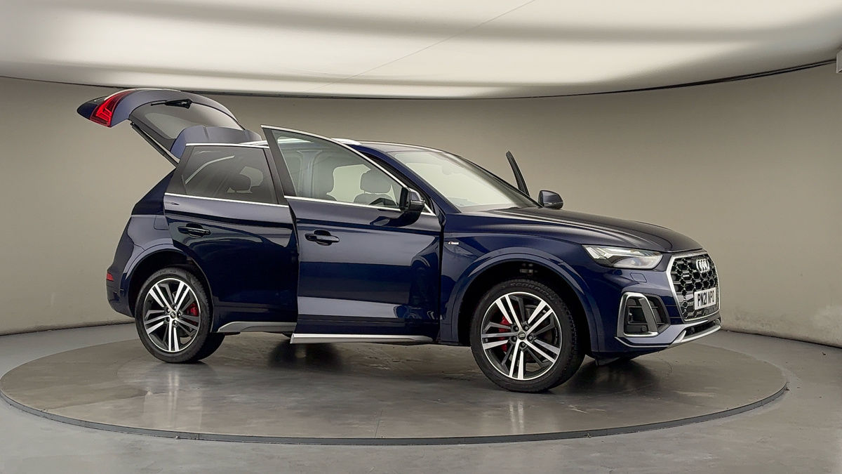 More views of Audi Q5