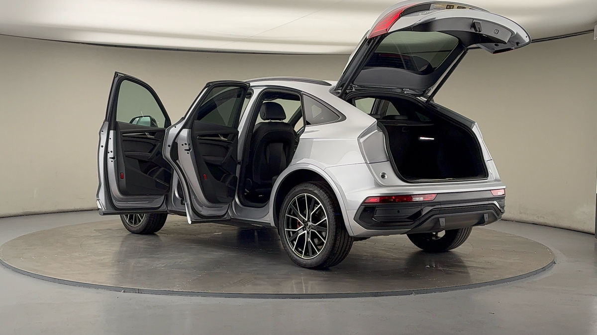 More views of Audi Q5